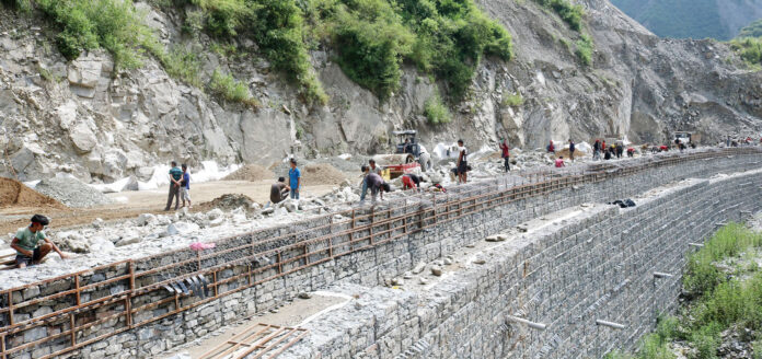 काठमाडौं–तराई मधेस द्रुतमार्ग निर्माण समयसीमाभित्रै सकिन्छ : सेना