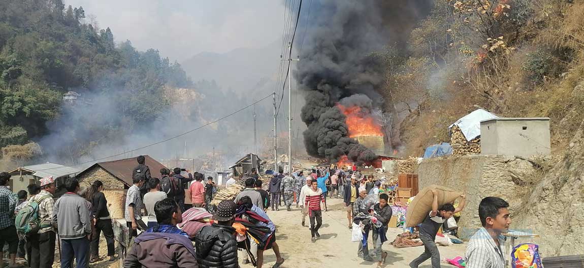ताप्लेजुङमा फेरि ठूलो आगलागी: ४९ घर जले, ५५ परिवार विस्थापित