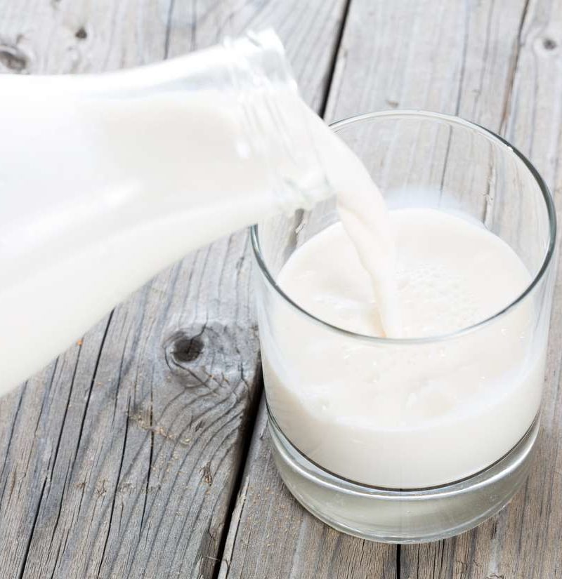 दूधको मूल्यमा प्रतिलिटर १० रुपियाँ वृद्धि